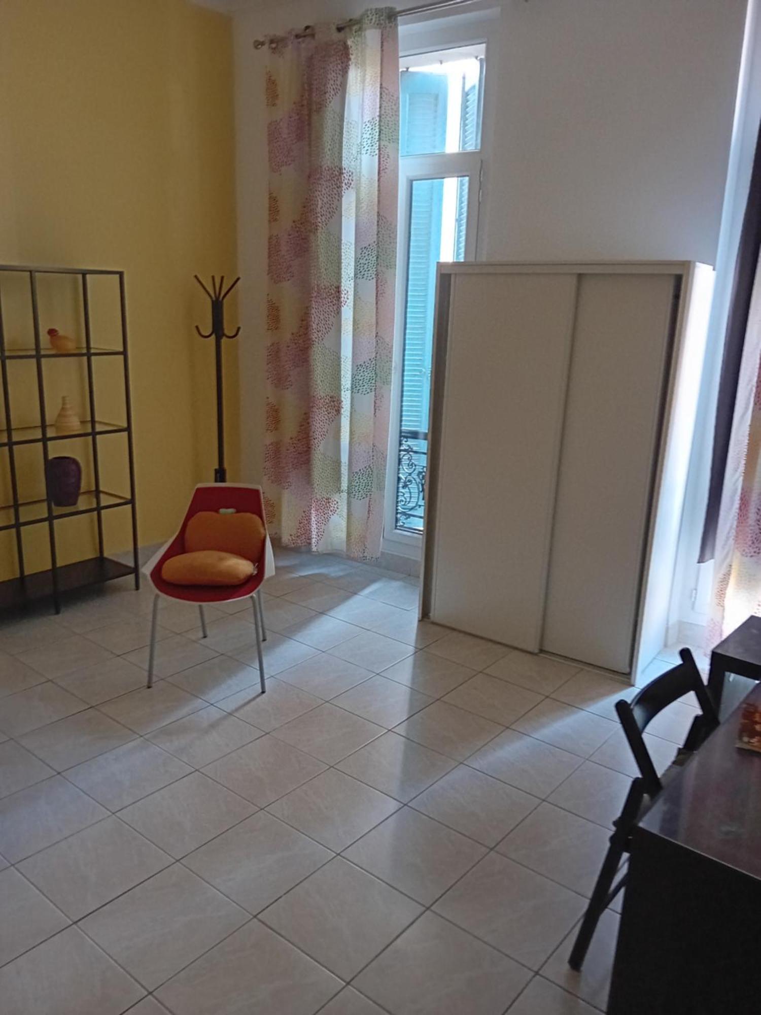 Quartier De Verdure "Cours Julien La Plaine "Chambre Privee Dans Appartement Marseille Bagian luar foto